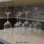 Porte-Verres Suspendu 4 Rangées – Installation Murale ou Plafond